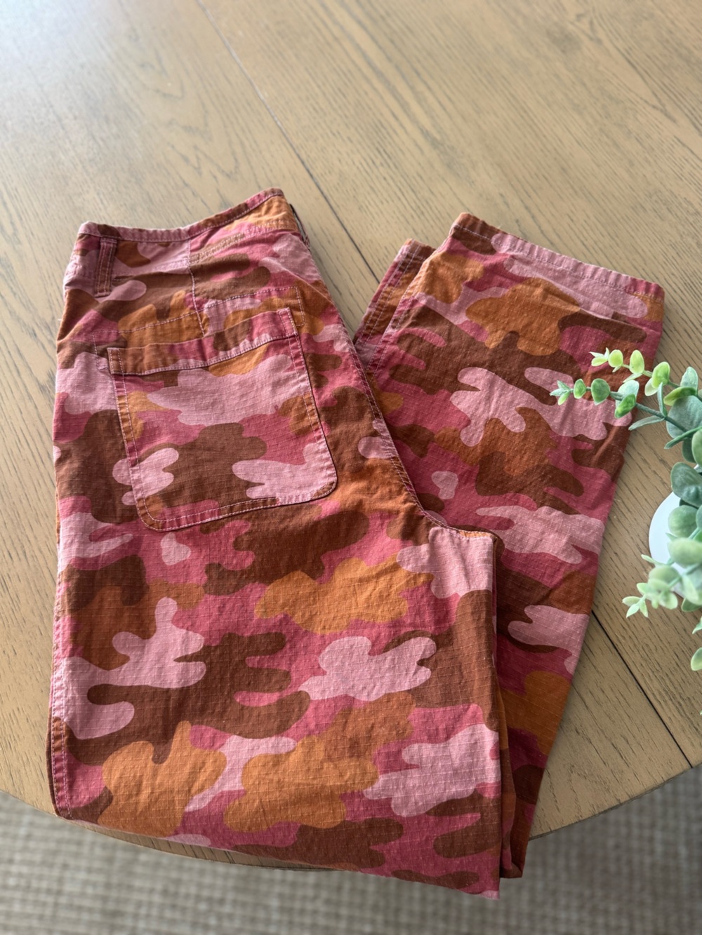 Sundance Women’s Size 6 Pink Brown Camo Cargo Pants Y2K Utility Grunge
